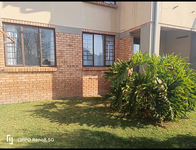 2 bed property to rent in REYNO RIDGE